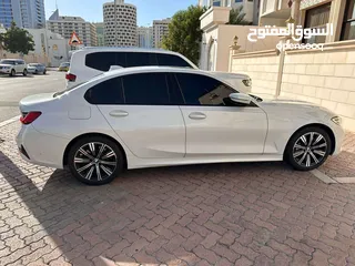  3 BMW 330 2019
