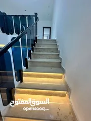  9 منزل للبيع