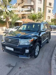  3 تويوتا لاندكروزر 2015 لون اسود V8 مالك اول  فحص كامل (  33,500 قابل للتفاوض  )