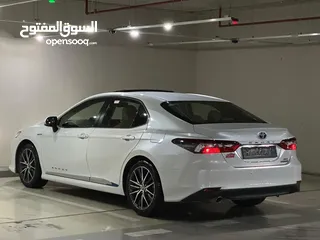  11 Toyota Camry 2023 Gle  بحالة الوكالة