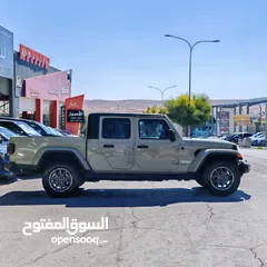  10 2020 Jeep Gladiator Overland  لون بيج مميز ولاول مرة في الاردن