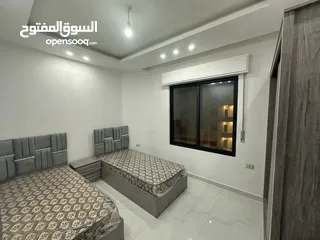  9 شقه فاخره 150متر مع هدية عفش بناء حديث للبيع من المالك كاش او اقساط