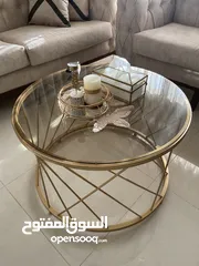  5 للبيع طقم كنب مع طقم طاولات - بحالة ممتازة