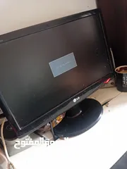  1 شاشه LG للكمبيوتر بحالة وكاله