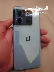  1 OnePlus 10t for sale.