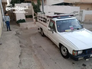  3 تويوتا هايلكس