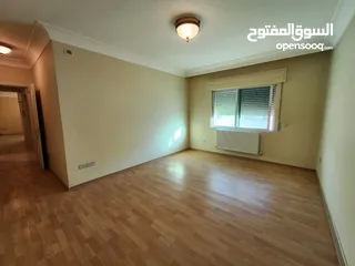  7 شقة للبيع في دير غبار ref : 14399