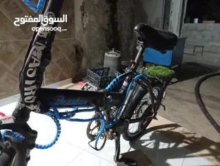  2 بسكليت صلاة النبي مش ناقصه بس بطارية وأدين برك