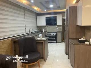  13 شقة روف مفروشة للايجار 2 نوم في شارع المدينة المنورة قرب مطعم ورد