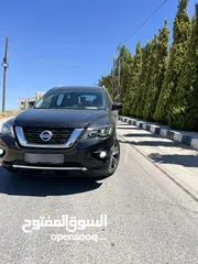  1 Nissan pathfinder 2020 full load low mileage