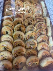  4 معمول العيد اللذيذ يتوفر لدينا حشوات مميزة معمول العجوة معمول جوز معمول فستق حلبي عجينة معمول
