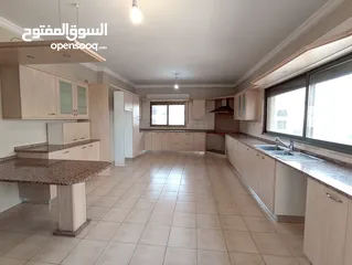  13 شقة غير مفروشة للإيجار 300م2 ( Property 19203 )-175107091