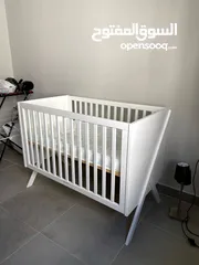  1 Wooden white Baby crib  سرير بيبي خشب ابيض