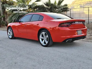  6 2018 Dodge Charger Sxt plus v6