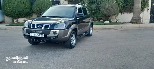  10 هونداي توسان موديل 2009 بحالة ممتازة