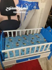  2 سرير أطفال كليكود مامستخدم مع مندر جديد
