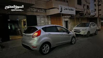  2 فورد فيستا 2015 بسعر 2012