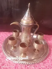  2 صينيه نحاس وست كاسات وداله