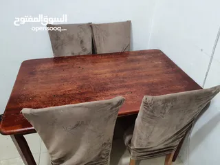  1 طاولة سفرة و4 كراسي