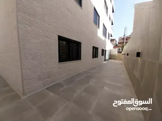  11 شقه للبيع في منطقه الجندويل ( Property ID : 35026 )