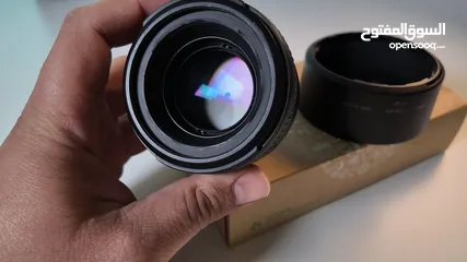  10 عدسات وفلاش لكاميرات نيكون