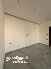 4 شقق مميزة للبيع 250 متر في ارقى مناطق شمال عمان شفابدران متوفر طابق اول وطابق أرضي وأخير مع روف مميز