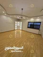  9 شقة سوبر ديلوكس - الصويفية - 3نوم 1ماستر - 250م داخلي -حديقة مع ترسات مساحة 230م - مدخل مستقل