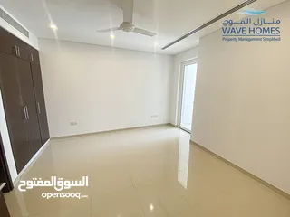  5 Marina View 2 Bedroom Apartment in Al Mouj