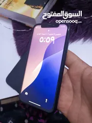  2 هاتف آيفون XR بحال الوكاله