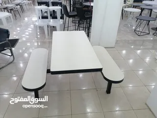  3 طاولات مطاعم