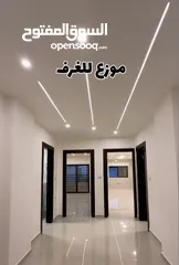  3 شقة طابقية للبيع مساحة 150م بضاحية الامير علي طريق المطار