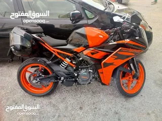  3 دراجة Ktm rc 200