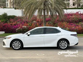  3 2022 TOYOTA CAMRY LE حادث جداً بسيط