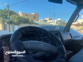  3 قلاب متسوبيشي كانتر مترين