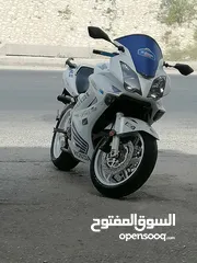  1 دراجة هوندا 800cc مرخصة 2008