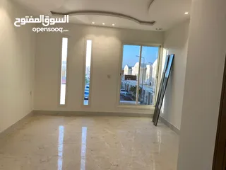  4 شقة فاخرة للايجار  الرياض حي الياسمين  المساحه 180 م   مكونه من :   3 غرف نوم  3 دورات مياه   دخول ذ