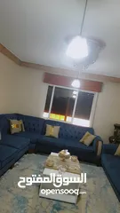  4 شقه مميزه للبيع