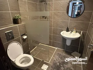  5 شقه مفروشه للأيجار في الدوار الرابع ( Property 42000 )-175064011