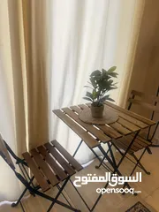  6 طاولة طعام ايكيا طاولة مع 2كراسي 45 دينار مروحية منظدية صغيرة 10 دينار  مكواة بخار جديدة 15 دينار