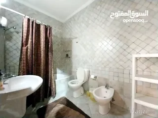  5 شقة للبيع في منطقة الدوار الرابع  ( Property ID : 36780 )