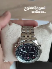  5 CITIZEN Eco-Drive (تعمل بالطاقة الضوئية لا تحتاج بطارية)