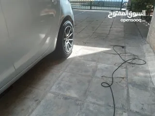  4 جنط نضيف مع كوشوك نضيف للبيع 4 براغي محير قريب و بعيد 170