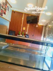  1 معدات  محل معجنات للبيع بحاله جيده جدا لعدم التفرغ للبيع