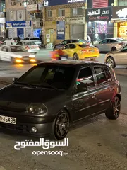  4 رينو كليو هاتشباك للبيع او للبدل على bmw