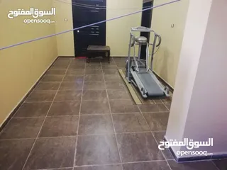  11 منزل مستقل للبيع مساحة 442 مكون من طابقين  الطابق الاول مستقل وشقتين الطابق الثاني كل شقه مستقله