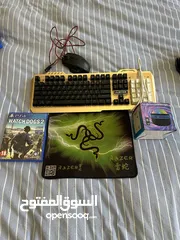  1 كيبورد و ماوس juxie gaming keyboard and mouse مع باد razer و لعبة watchdogs و اضاءة led مدورة