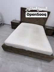  1 طقم اثاث غرفه نوم عباره عن سرير بو نفرين بـ الماترس و طاوله جانبيه العدد 2