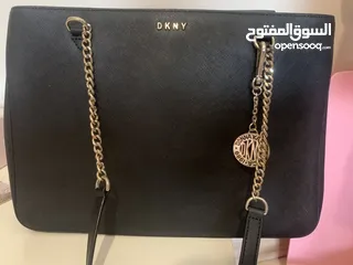  2 Dkny اصلية استعمال خفيف 3-4 مرات