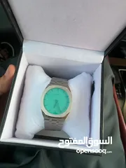  2 New Gucci watch