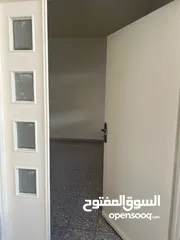  9 شقة ارضية احكام تجاري في جبل الحسين للإيجار